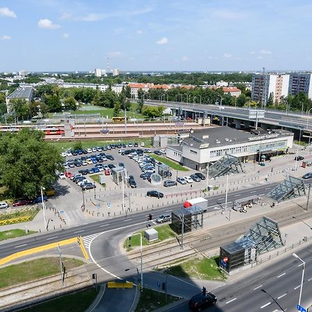 P&O Serviced Apartments Gdanski Station Varşovia Exterior foto