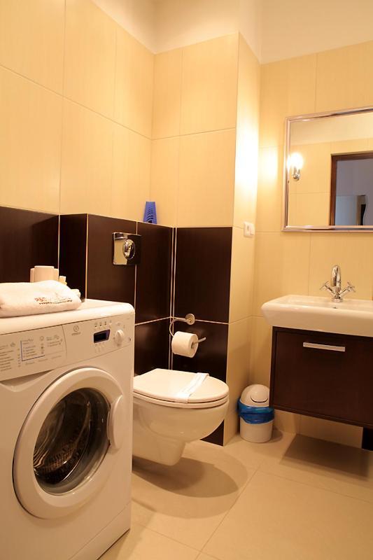 P&O Serviced Apartments Gdanski Station Varşovia Exterior foto