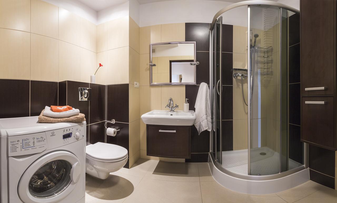 P&O Serviced Apartments Gdanski Station Varşovia Exterior foto
